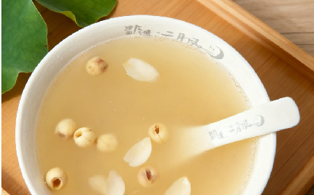 冬日圍爐時光，一碗野生葛粉撫平滿身燥意